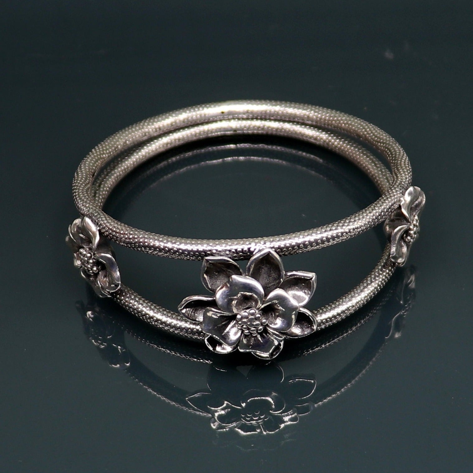 925 sterling silver handmade fabulous flower work vintage design bangle bracelet, excellent traditional style wedding jewelry nba157 - TRIBAL ORNAMENTS