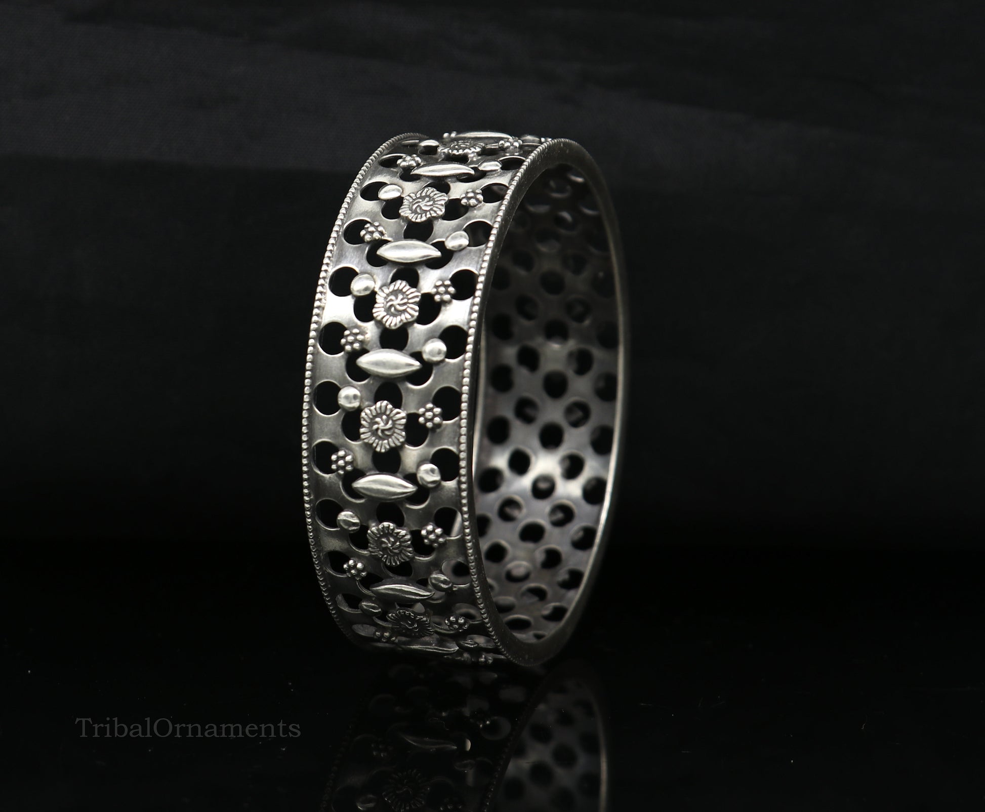 925 sterling silver handmade unique design floral bangle bracelet kada, customized bangle for girls who like vintage tribal style nba154 - TRIBAL ORNAMENTS