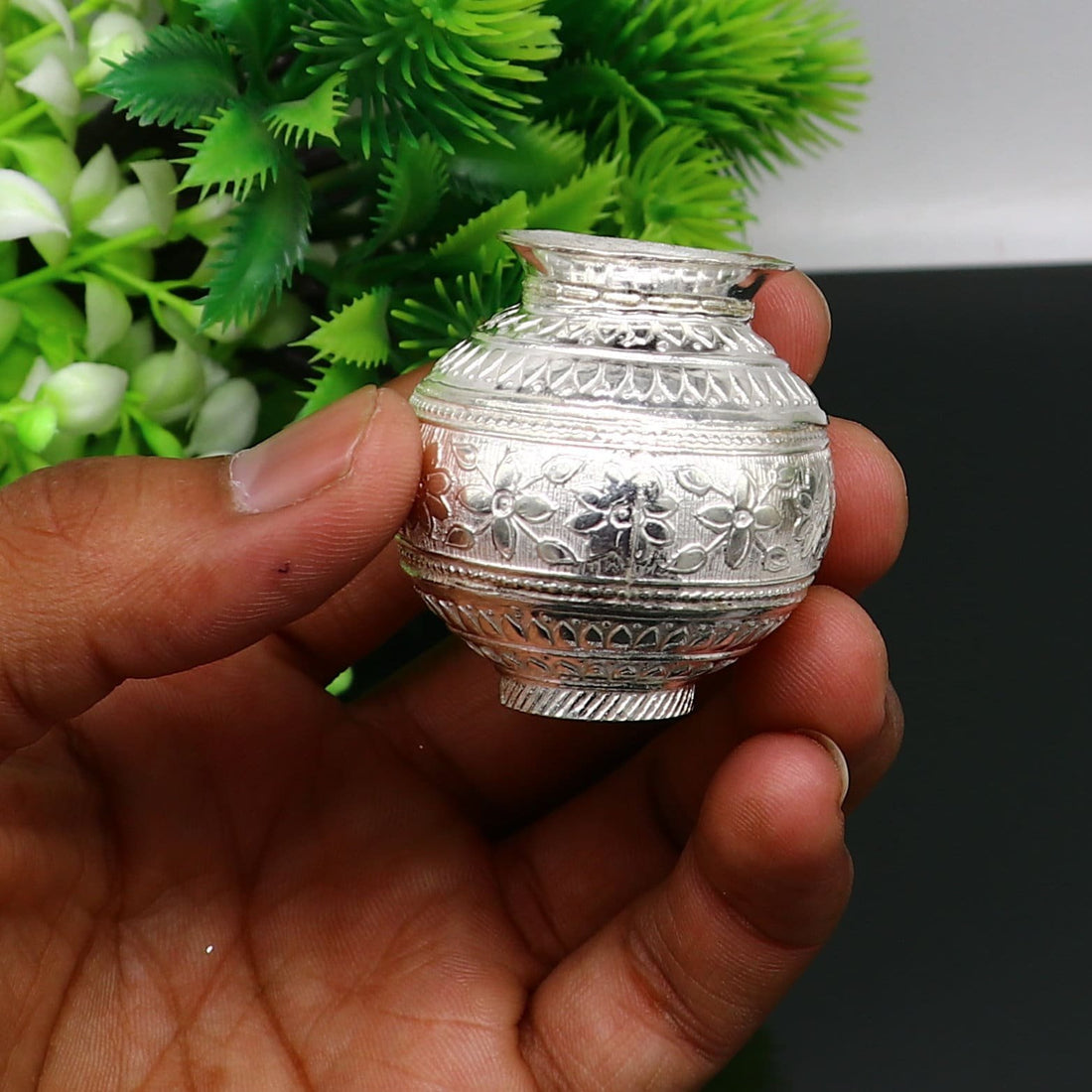 Solid sterling silver handmade plain small Kalash or pot, unique special silver puja article, water or milk shiva kalash pot india su348 - TRIBAL ORNAMENTS