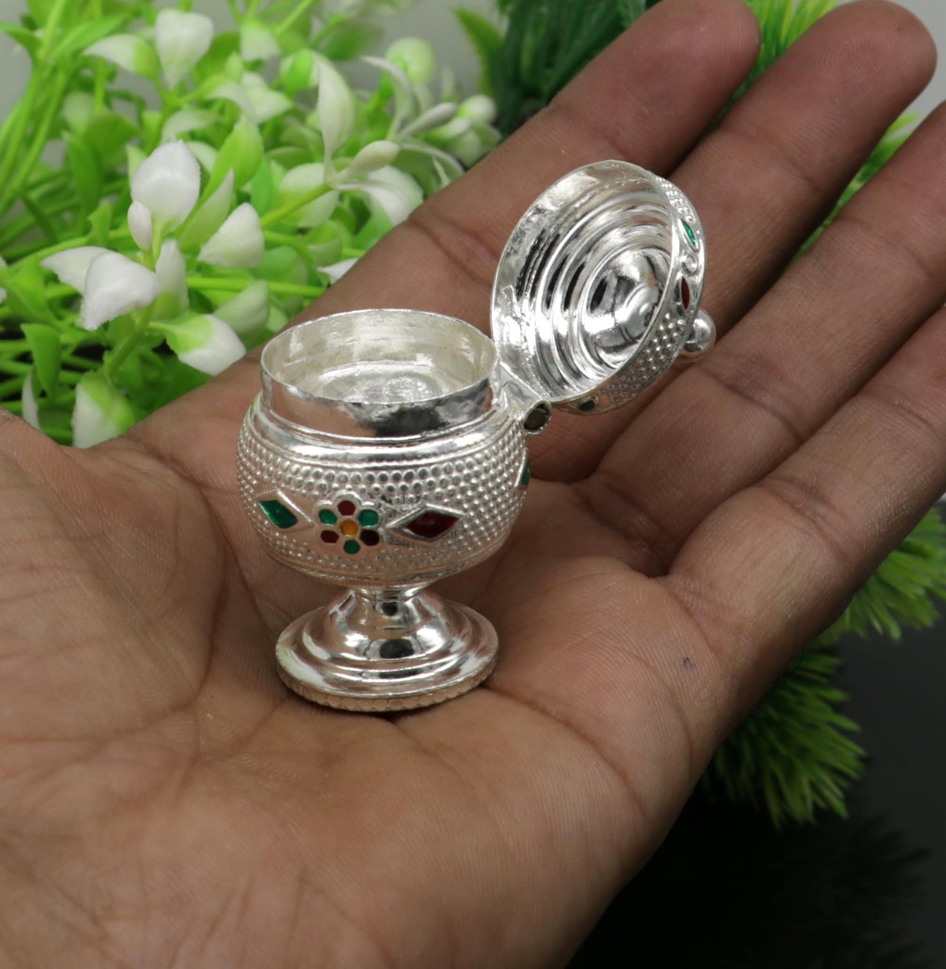 Exclusive gifting trinket box, sindur kumkum box, brides eye kajal box, 925 sterling silver handmade gifting article silver jewelry stb123 - TRIBAL ORNAMENTS