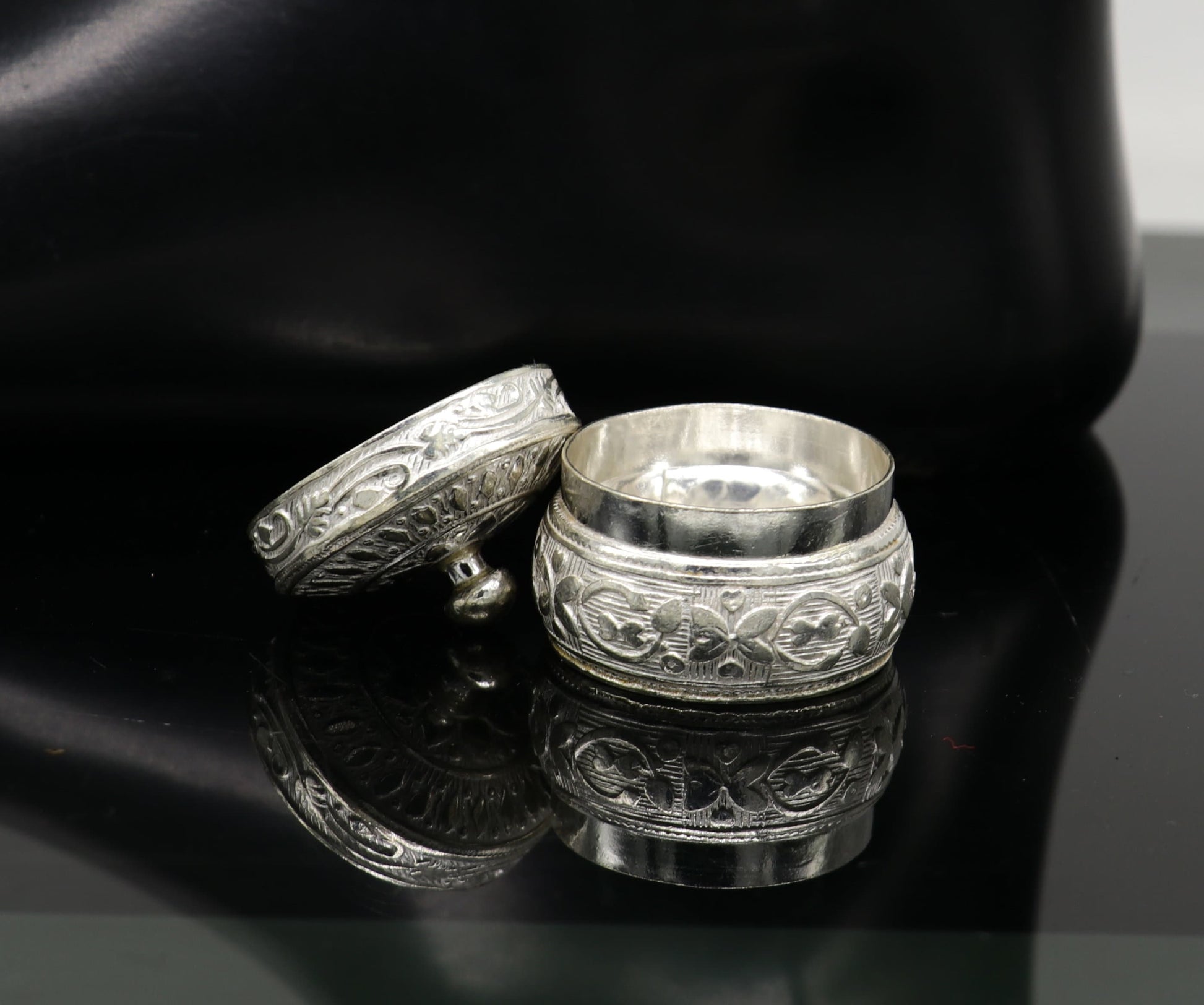 925 sterling silver unique antique design handmade brides eyes kajal box, surma box, kumkum sindur box, small trinket box article stb111 - TRIBAL ORNAMENTS