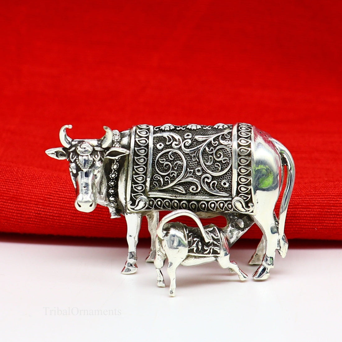 Divine cow with calf 925 sterling silver vintage Nakshi work design Kamdhenu cow, deity's cow, wishing cow, silver worshipping puja stb120 - TRIBAL ORNAMENTS