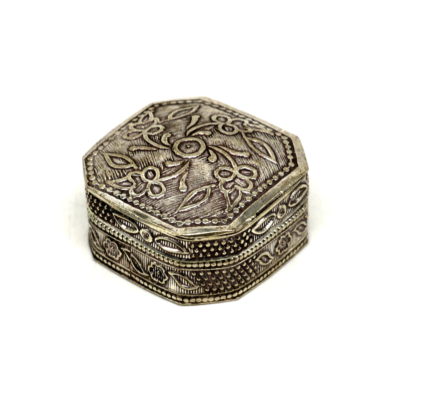 Vintage antique design Solid silver handmade trinket box, eye kajal box, container box, kumkum box, sindur box, best brides gift stb110 - TRIBAL ORNAMENTS