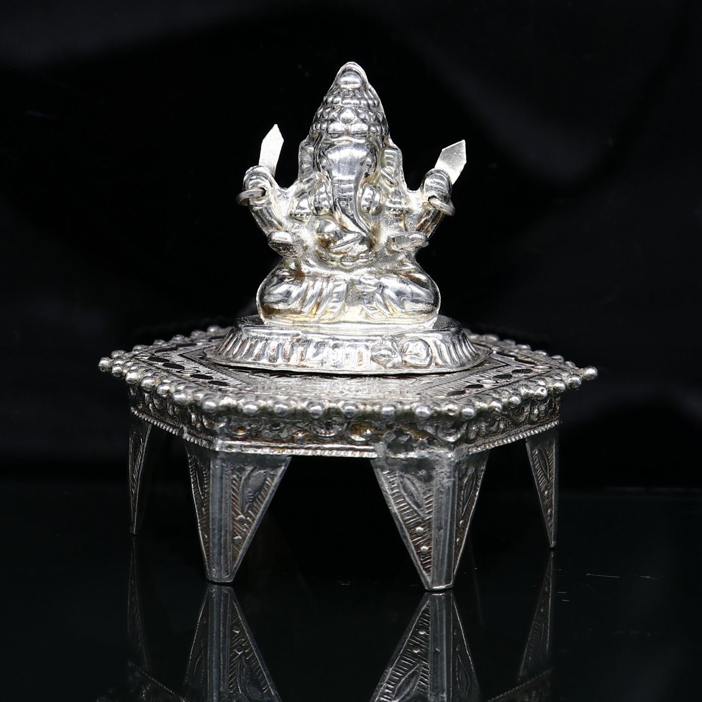 Lord Ganesha With Stand or Bazot, fabulous Sterling silver ganesha statue figurine for home temple diwali puja article utensils su375 - TRIBAL ORNAMENTS