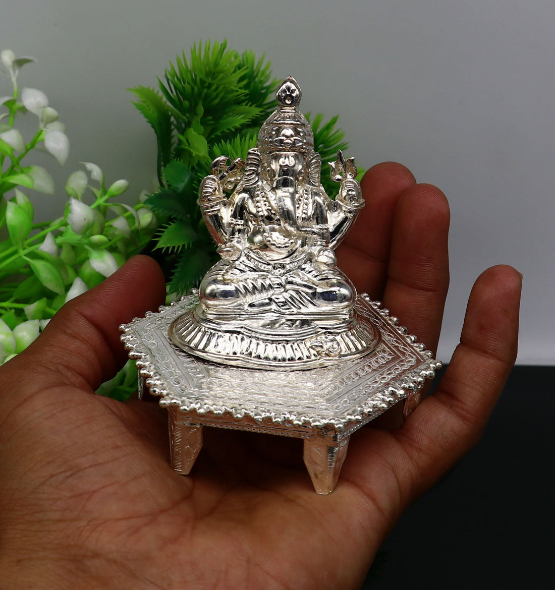 Lord Ganesha With Stand or Bazot, fabulous Sterling silver ganesha statue figurine for home temple diwali puja article utensils su376 - TRIBAL ORNAMENTS