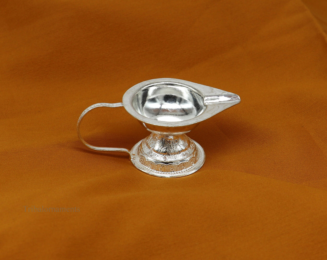 Diwali puja special silver handmade kappor dani , silver temple utensils, silver diya, deepak, silver single joth kapoor Aarti art su413 - TRIBAL ORNAMENTS