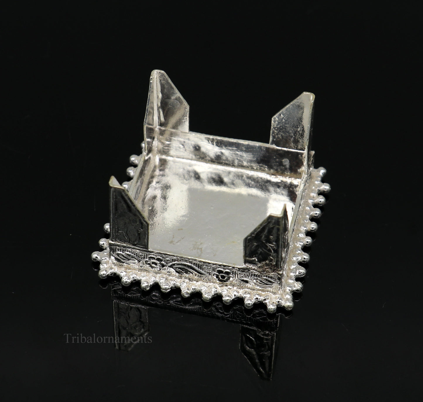 1.5" Vintage design Sterling silver handmade customize small square shape table/bazot/chouki, excellent home puja utensils temple art su431 - TRIBAL ORNAMENTS