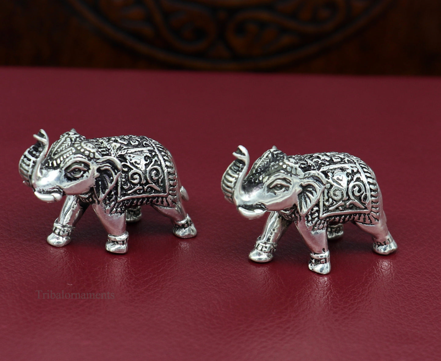 Pure 925 Sterling silver kandrai work nakshi design customized Elephant statue, puja article figurine, home décor puja articles su488 - TRIBAL ORNAMENTS