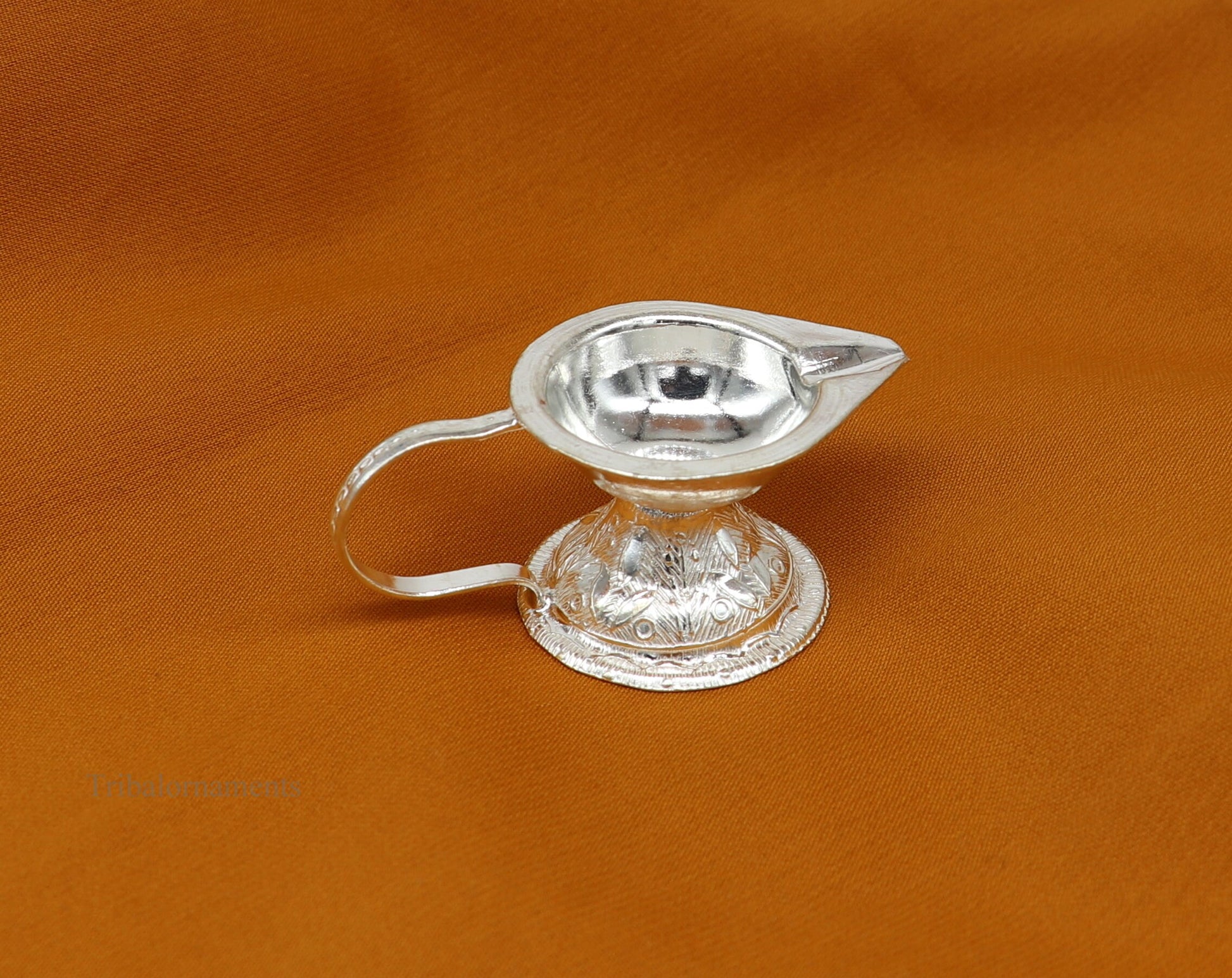 Solid silver handmade elegant kappor dani , silver home temple utensils, silver diya, deepak, silver single joth kapoor Aarti art su14 - TRIBAL ORNAMENTS