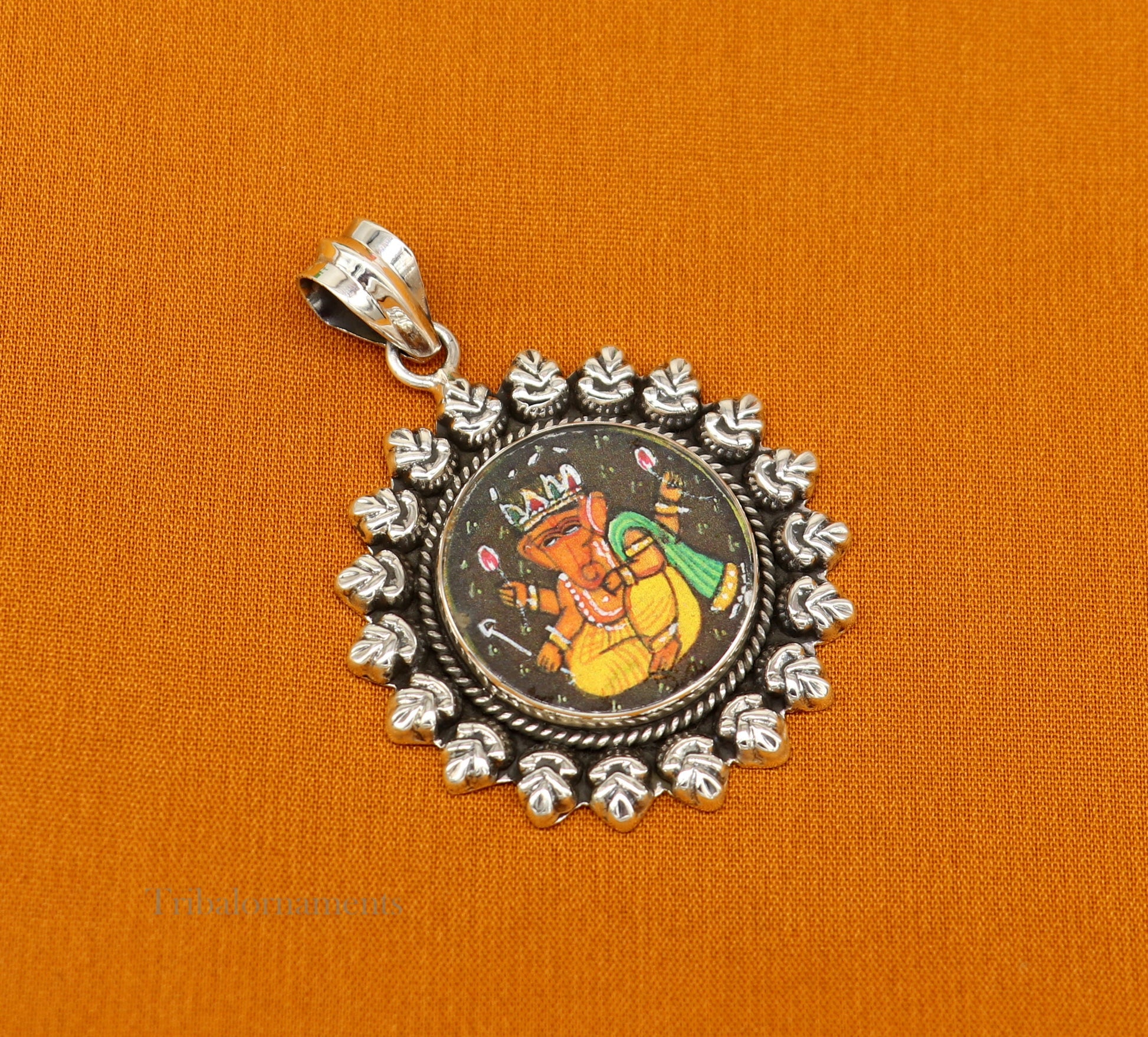 Hindu deity 92.5 Sterling Silver Hand Painted Miniature Art Painting photo God Ganesha Glass Framed Pendant ethnic stylish jewelry ssp814 - TRIBAL ORNAMENTS