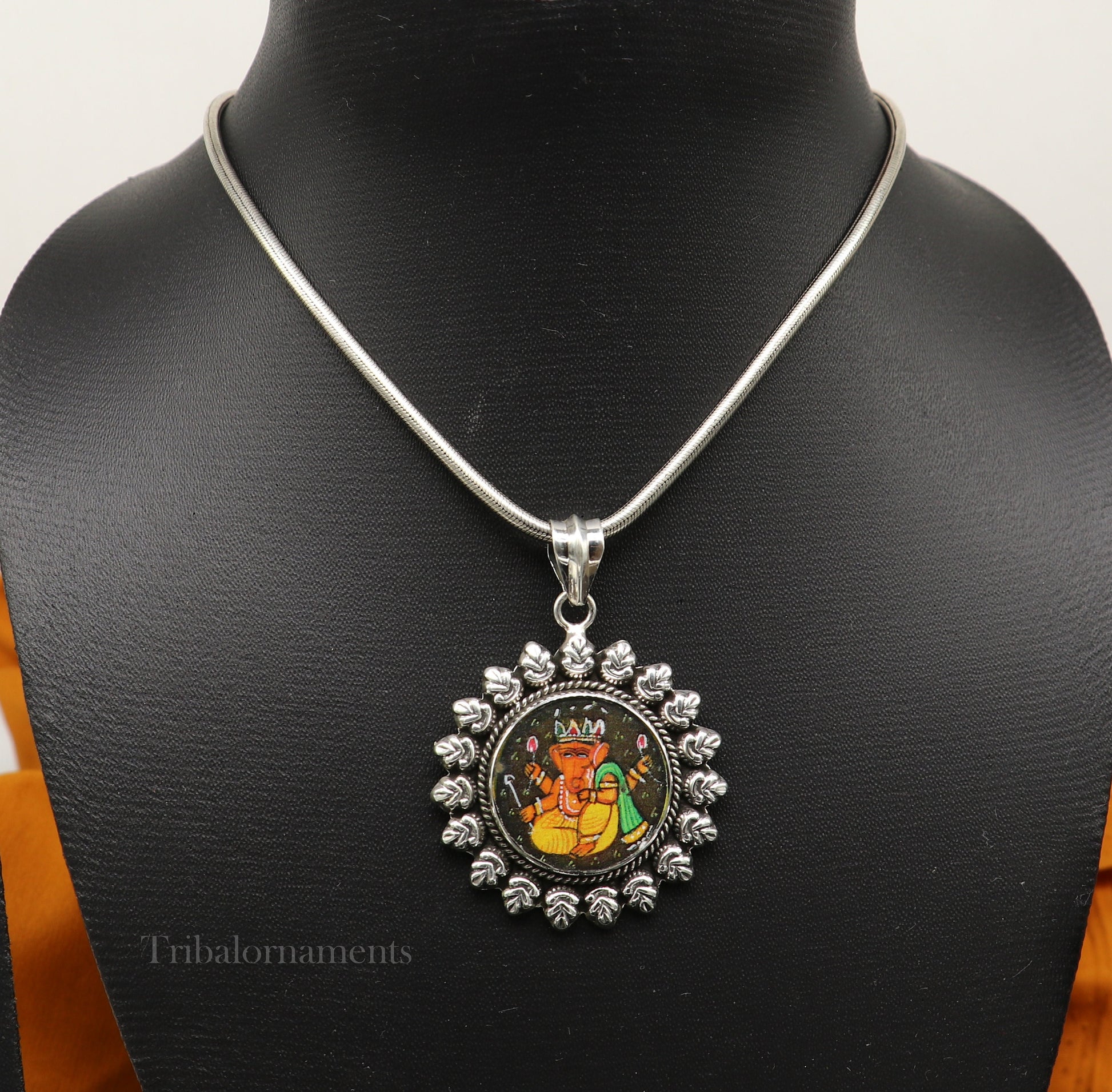 Hindu deity 92.5 Sterling Silver Hand Painted Miniature Art Painting photo God Ganesha Glass Framed Pendant ethnic stylish jewelry ssp814 - TRIBAL ORNAMENTS