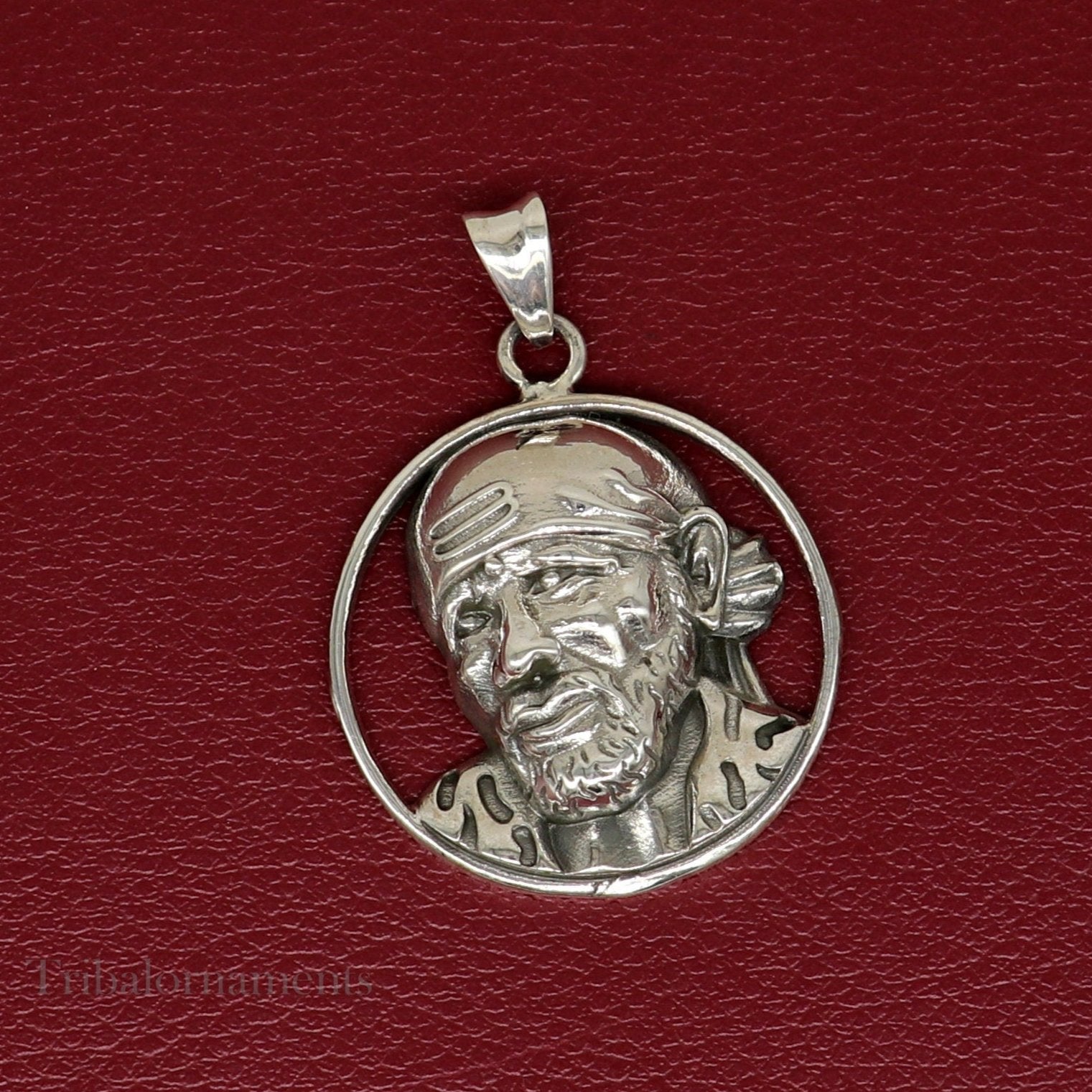 Iidol Sai Baba pendant 925 sterling silver handmade amazing stylish unisex pendant locket personalized jewelry tribal jewelry ssp945 - TRIBAL ORNAMENTS