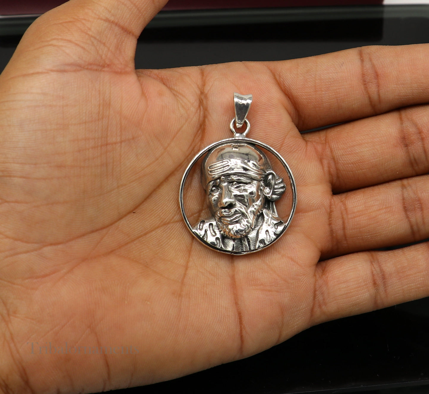 Iidol Sai Baba pendant 925 sterling silver handmade amazing stylish unisex pendant locket personalized jewelry tribal jewelry ssp945 - TRIBAL ORNAMENTS