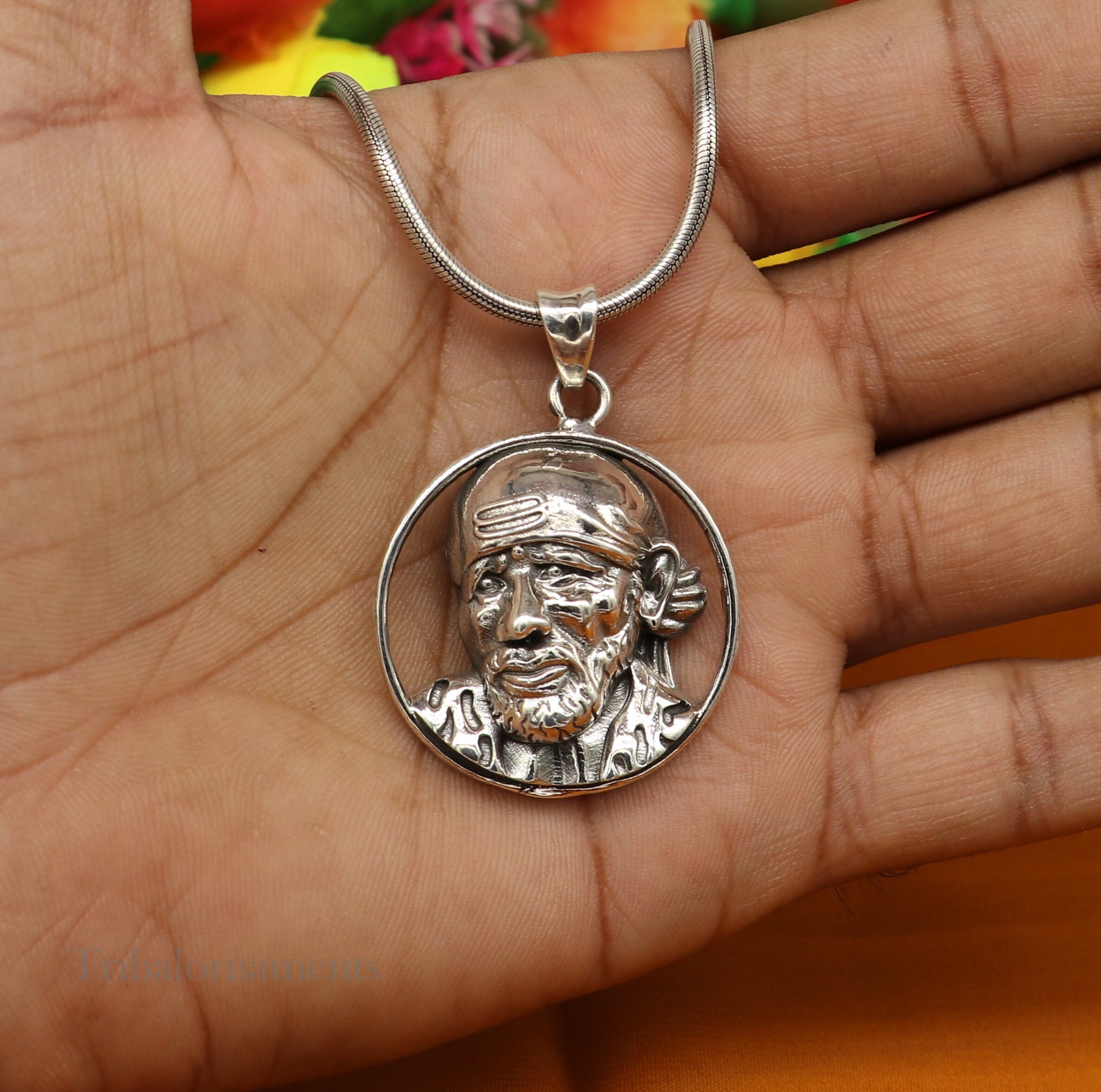 Iidol Sai Baba pendant 925 sterling silver handmade amazing stylish unisex pendant locket personalized jewelry tribal jewelry ssp945 - TRIBAL ORNAMENTS