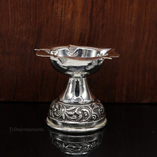 925 sterling silver handmade chitai work kandrai work design oil lamp, silver Deepak, silver temple article, puja utensils art su475 - TRIBAL ORNAMENTS