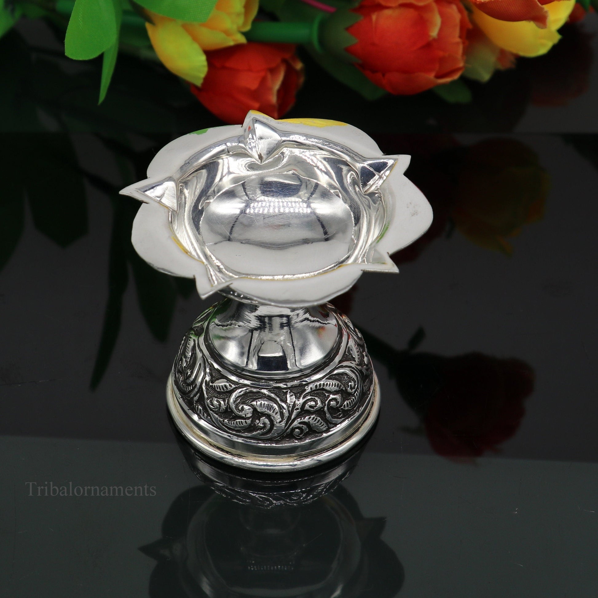 925 sterling silver handmade chitai work kandrai work design oil lamp, silver Deepak, silver temple article, puja utensils art su475 - TRIBAL ORNAMENTS