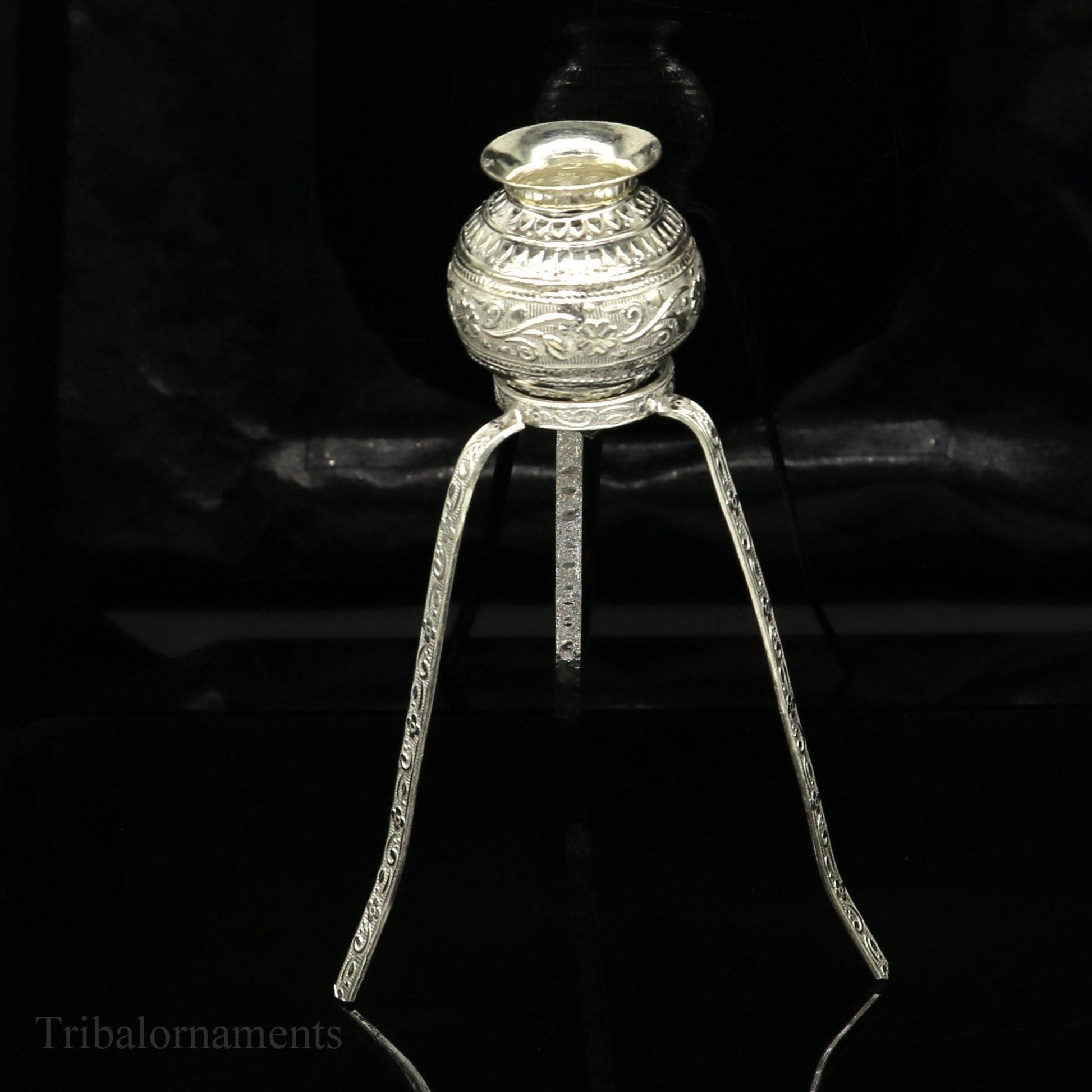 925 sterling silver handmade God shiva lingam water flow pot or puja kalas for Abhishek of lingam, best worshipping article from india su492 - TRIBAL ORNAMENTS