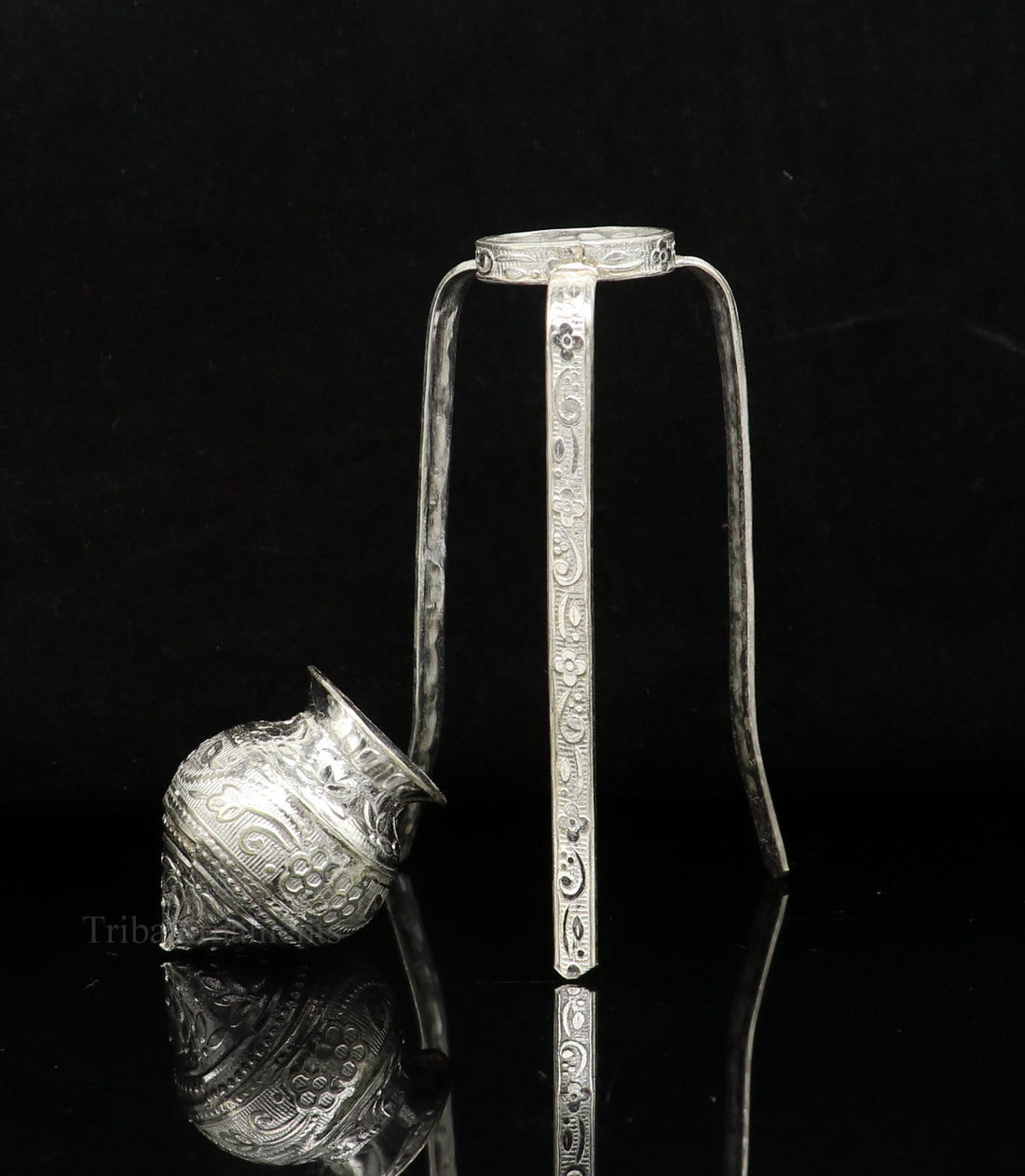 925 sterling silver handmade God shiva lingam water flow pot or puja kalas for Abhishek of lingam, best worshipping article from india su493 - TRIBAL ORNAMENTS