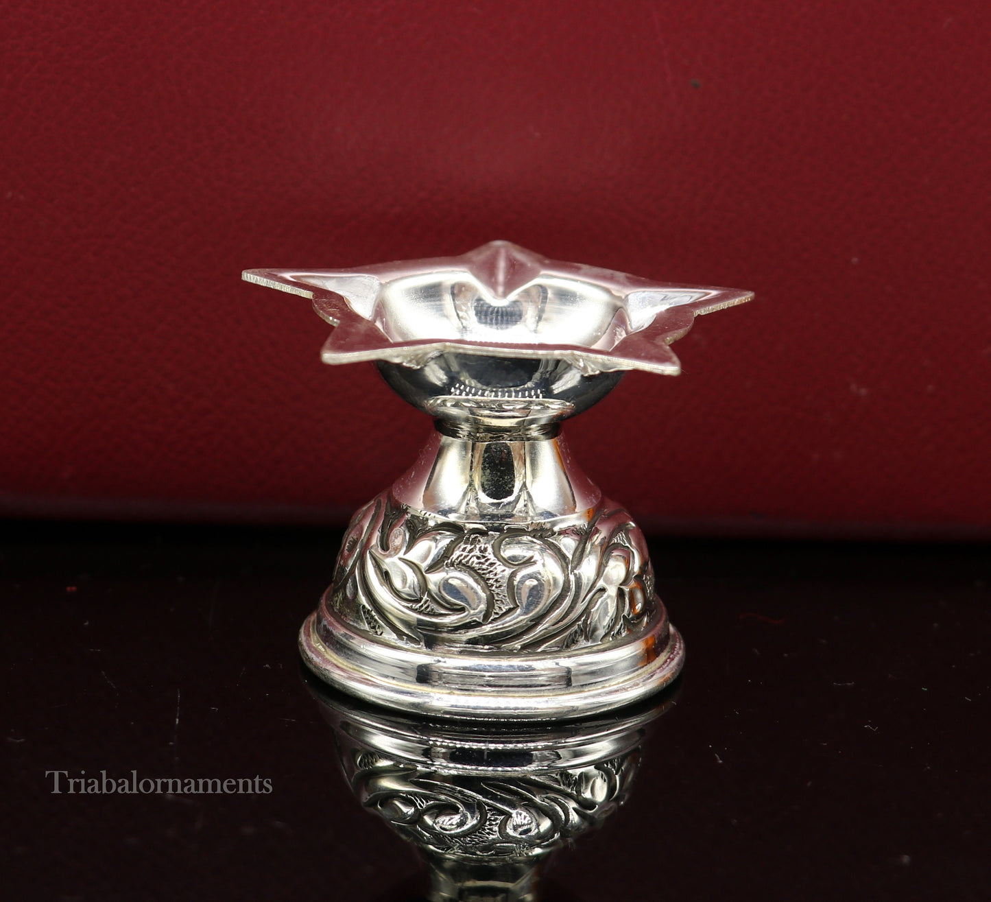 925 sterling silver gorgeous chitai work kandrai work design oil lamp, silver Deepak, silver temple article, Diwali puja utensils art su500 - TRIBAL ORNAMENTS