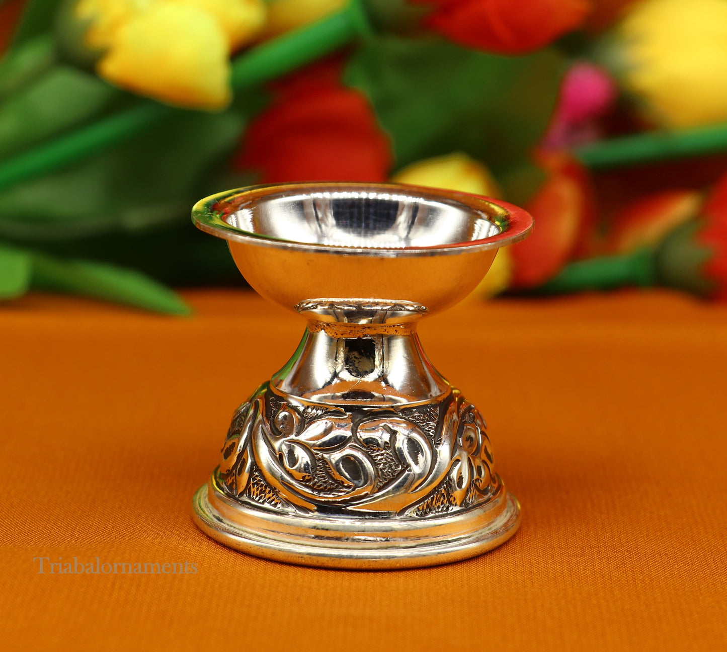 925 sterling silver gorgeous chitai work kandrai work design oil lamp, silver Deepak, silver temple article, Diwali puja utensils art su501 - TRIBAL ORNAMENTS