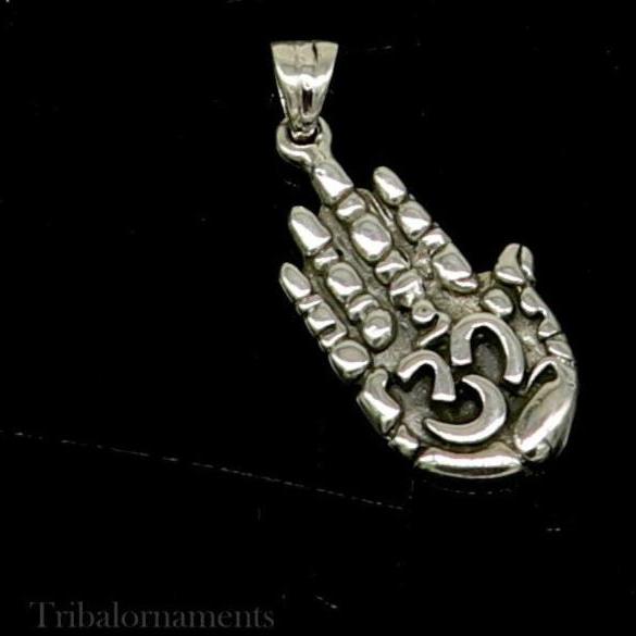 925 sterling silver handmade divine hand palm with 'AUM' excellent unique design pendant, blessing palm pendant from india ssp910 - TRIBAL ORNAMENTS