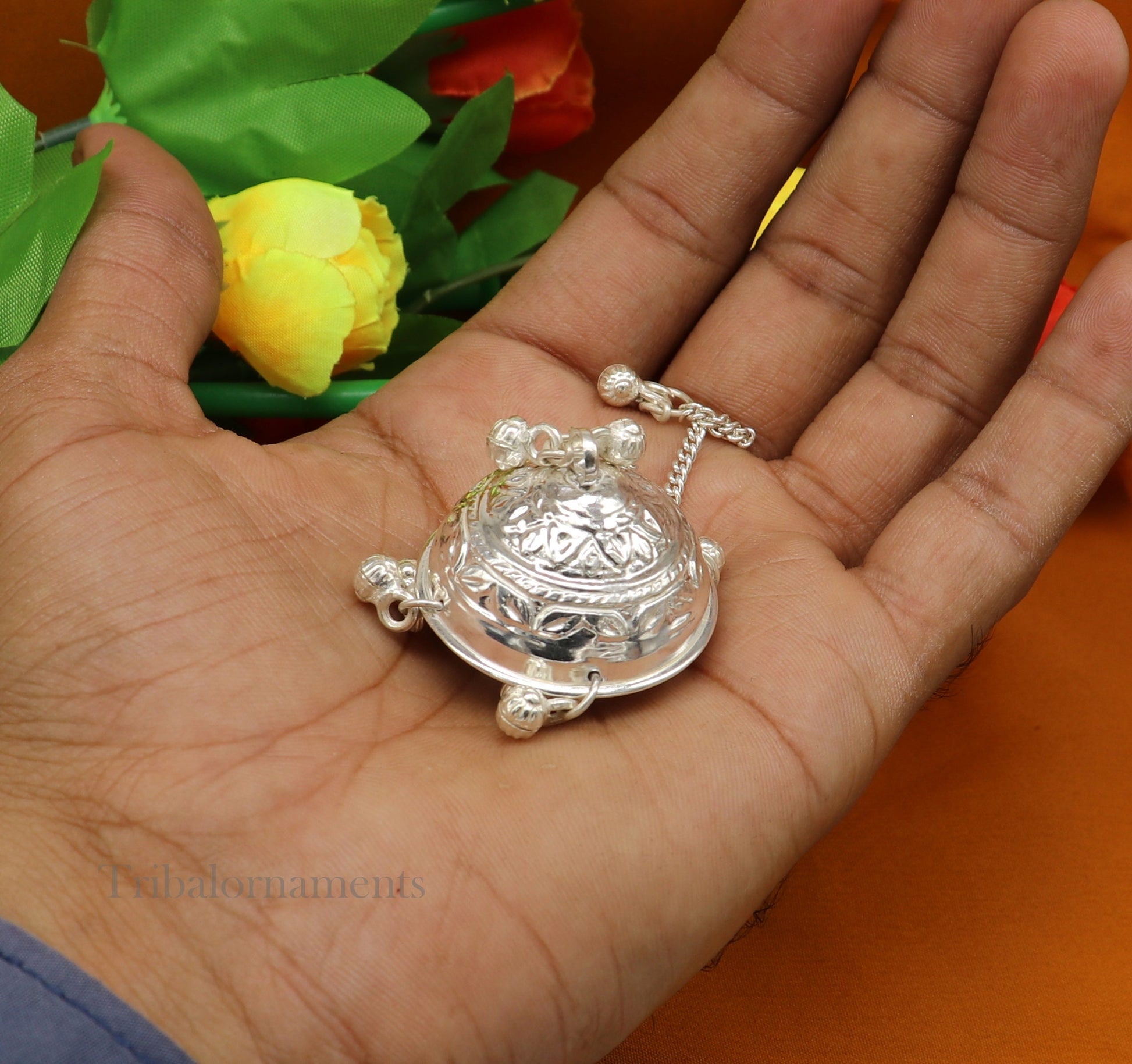 Solid silver chattar or chhatra, silver umbrella god temple art, Gorgeous  hand craved Solid silver temple article, temple utensils su522 - TRIBAL ORNAMENTS