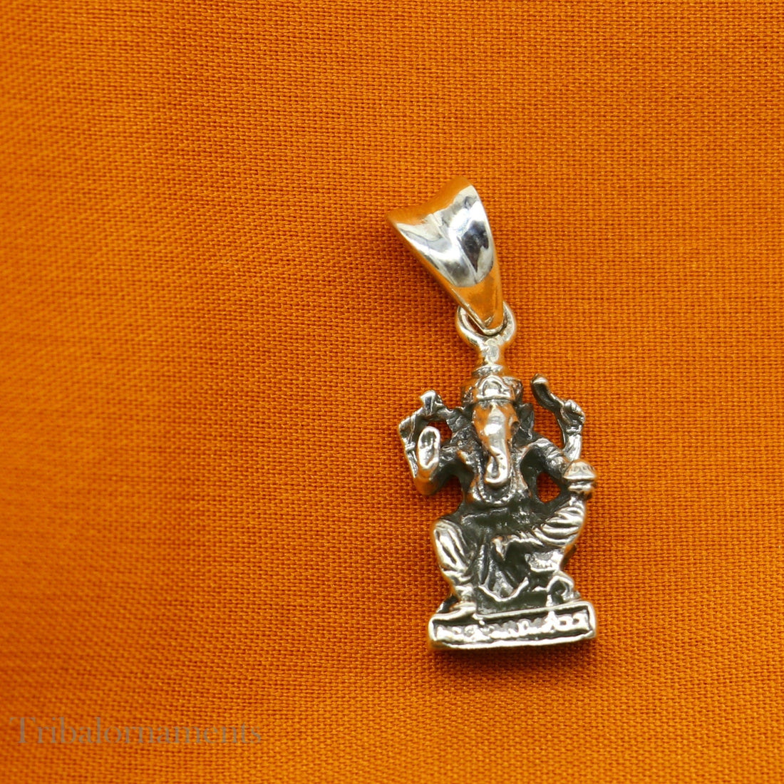 Elegant design Divine lord Ganesha blessing pendant, excellent vintage designer 925 sterling silver handmade jewelry from india ssp933 - TRIBAL ORNAMENTS