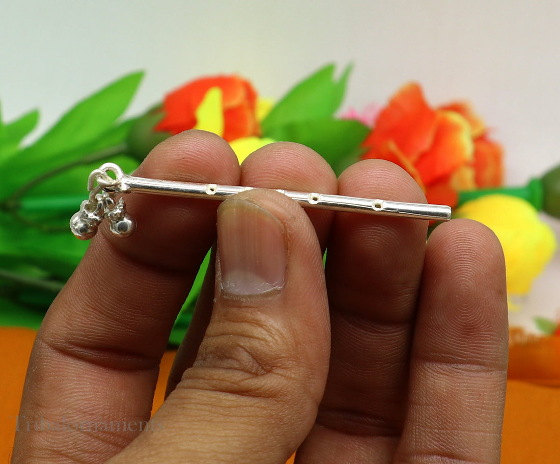 Small Flute Solid sterling silver handmade idol krishna flute, silver bansuri, laddu gopala flute, little krishna flute puja art su576 - TRIBAL ORNAMENTS