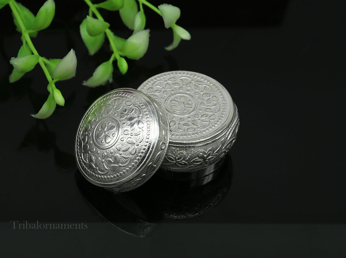 925 sterling silver unique antique design handmade brides eyes kajal box, surma box, kumkum sindur box, small trinket box article stb265 - TRIBAL ORNAMENTS