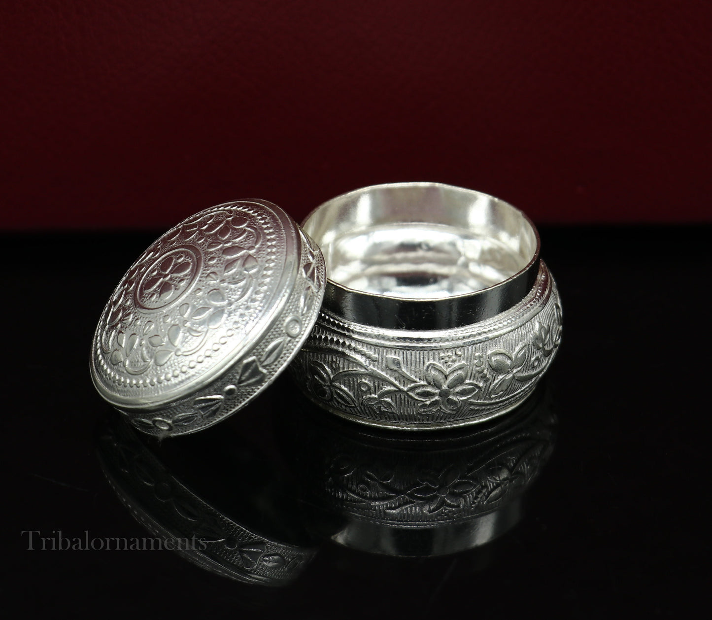 925 sterling silver unique antique design handmade brides eyes kajal box, surma box, kumkum sindur box, small trinket box article stb265 - TRIBAL ORNAMENTS