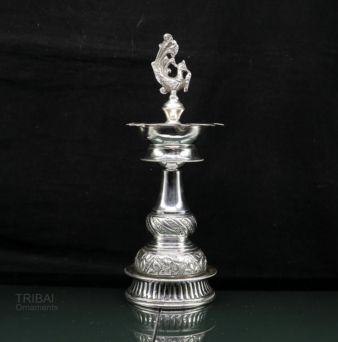 925 sterling silver handcrafted vintage antique design oil lamp, silver Deepak, silver puja article, silver art candle stand figurine su473 - TRIBAL ORNAMENTS