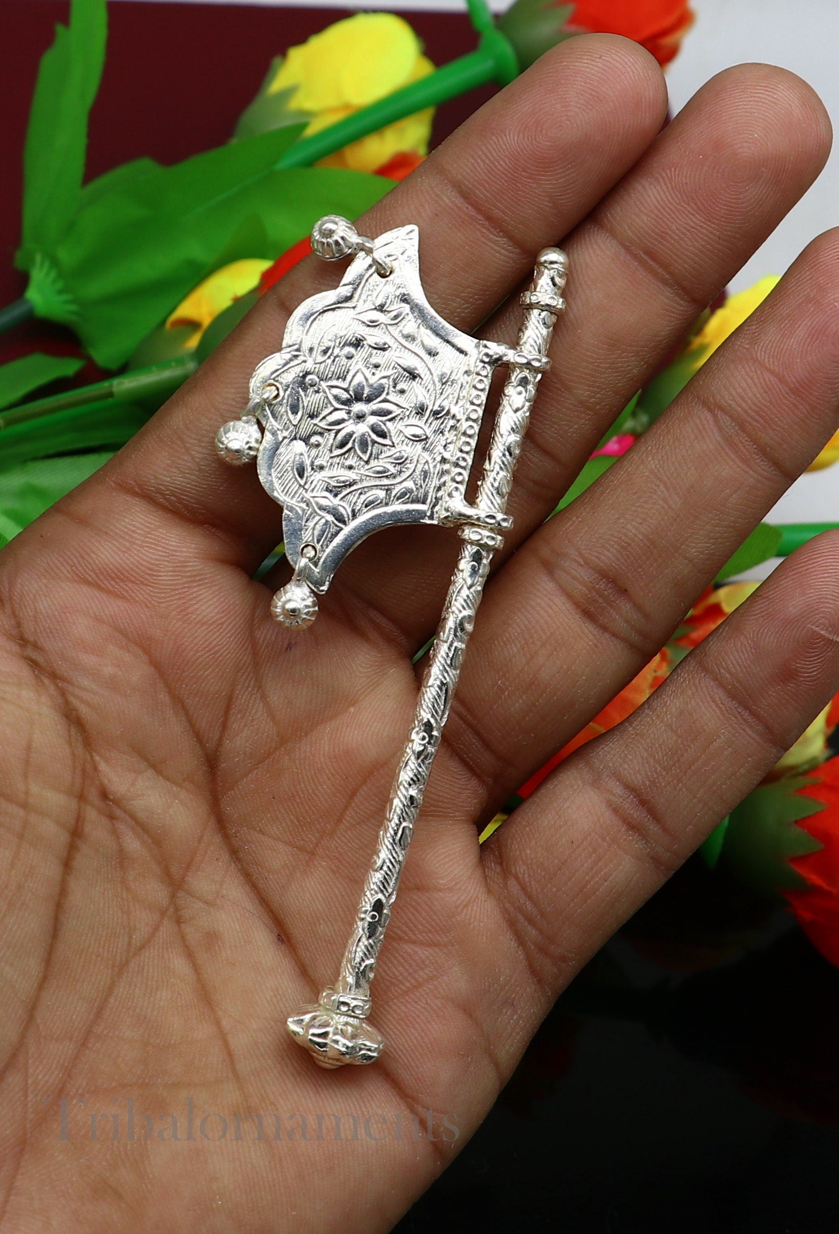 Solid silver pankhi, floral design small fan or pankhi for god puja, best gifting to laddu gopala krishna, silver hand driven fan su590 - TRIBAL ORNAMENTS