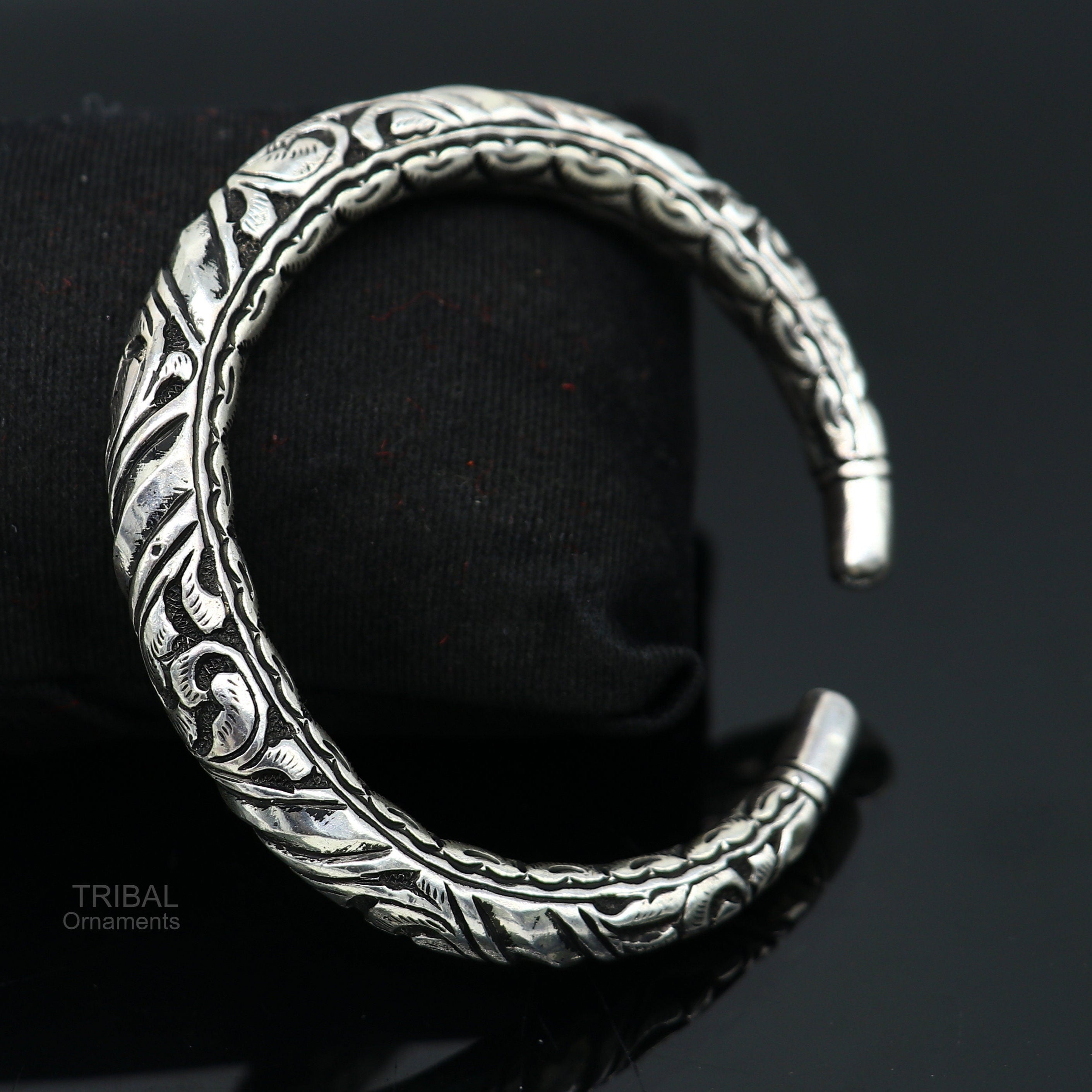 Elegant 925 Sterling silver handcrafted chitai work