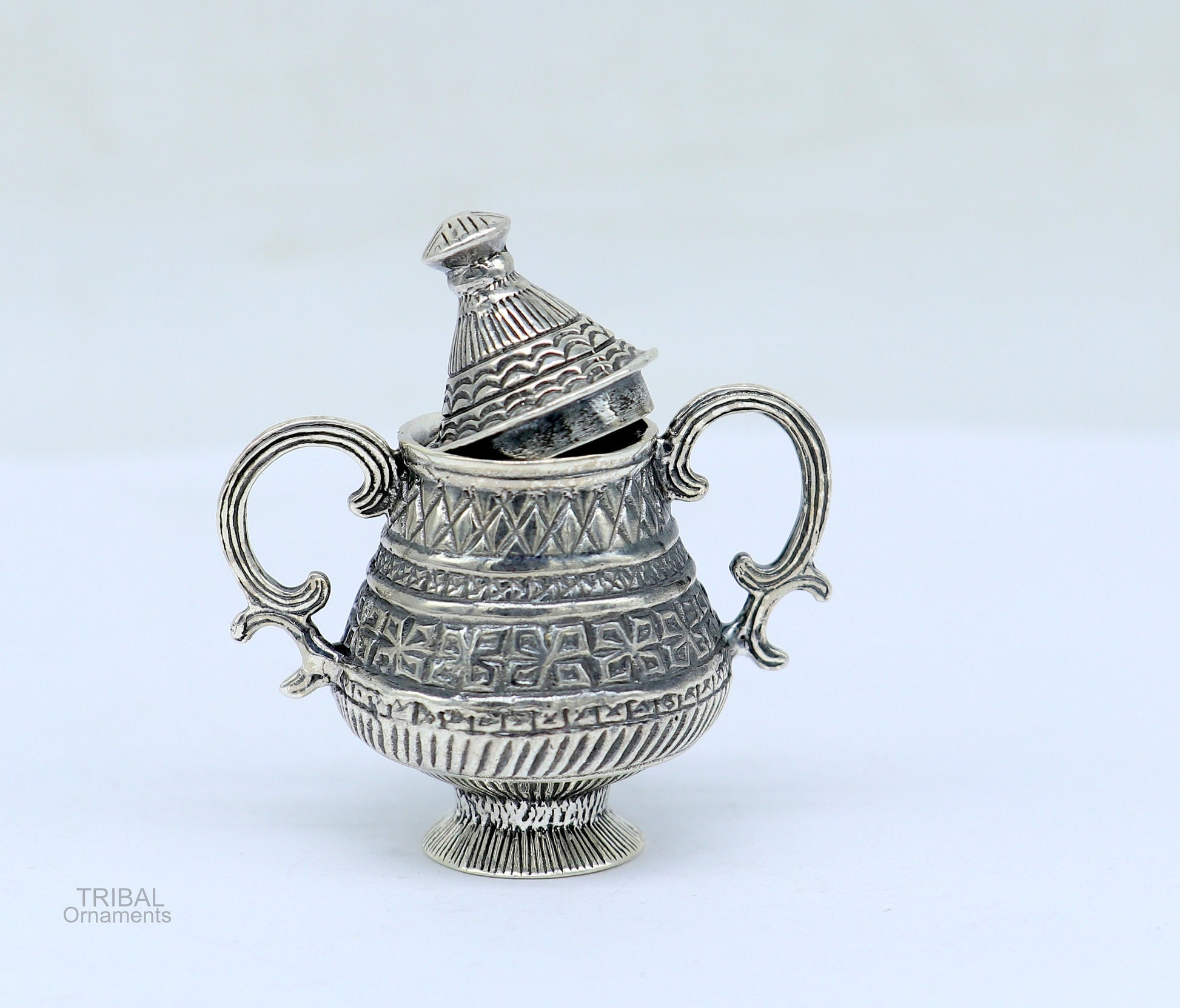 925 sterling silver amazing design vintage antique style small trinket box, gorgeous kumkum box, brides sindur box, best brides gift stb168 - TRIBAL ORNAMENTS