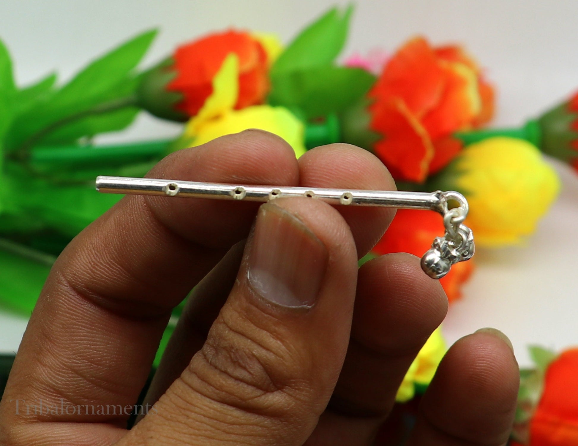 Small Flute Solid sterling silver handmade idol krishna flute, silver bansuri, laddu gopala flute, little krishna flute puja art su576 - TRIBAL ORNAMENTS