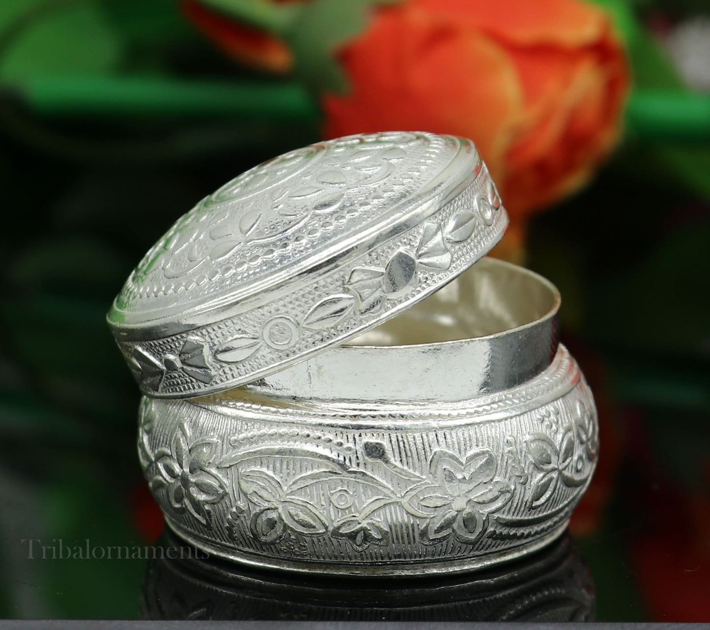 925 sterling silver unique antique design handmade brides eyes kajal box, surma box, kumkum sindur box, small trinket box article stb265 - TRIBAL ORNAMENTS