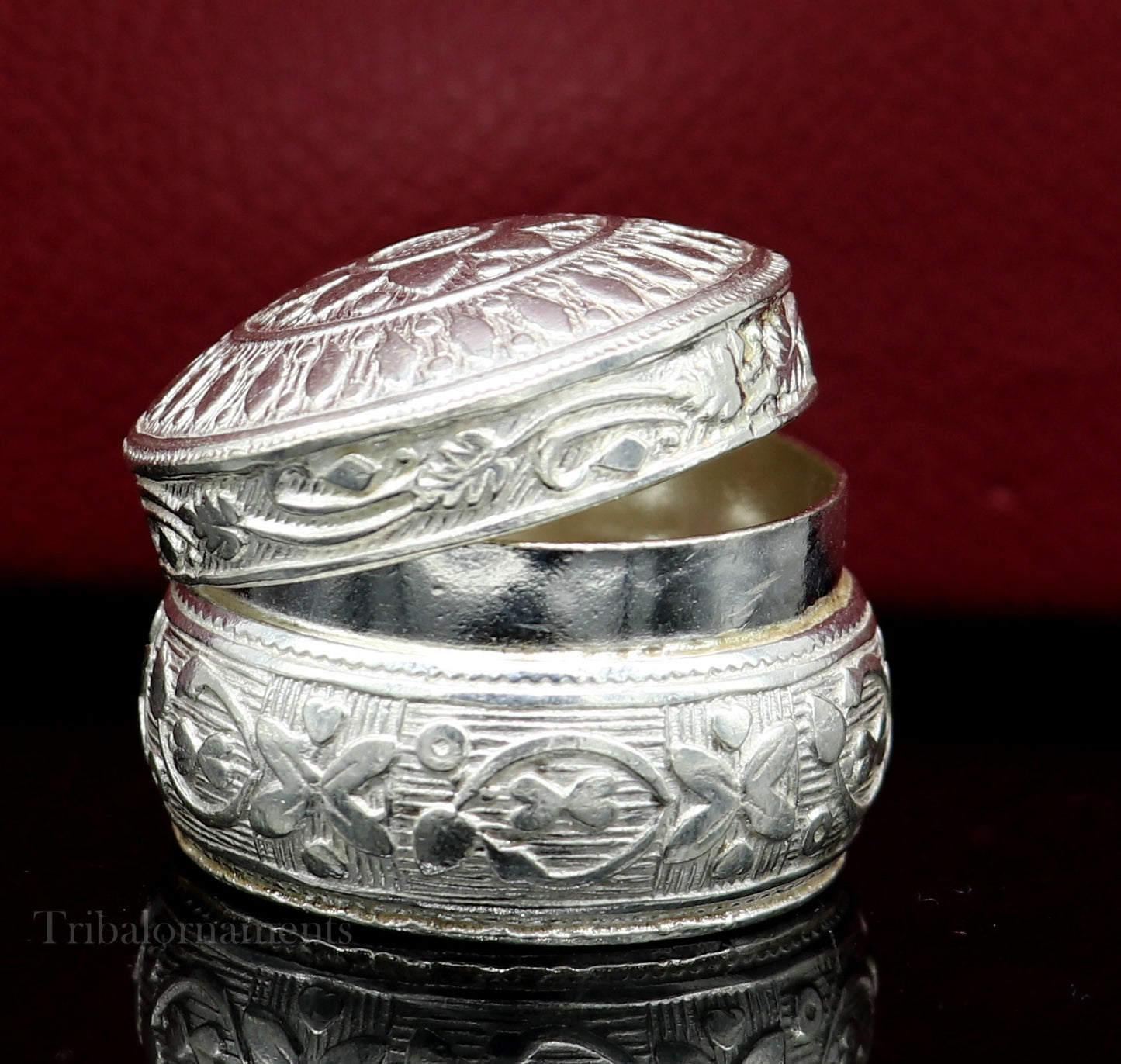 Vintage Style 925 sterling silver unique design handmade brides eyes kajal box, surma box, kumkum sindur box, small trinket box stb266 - TRIBAL ORNAMENTS