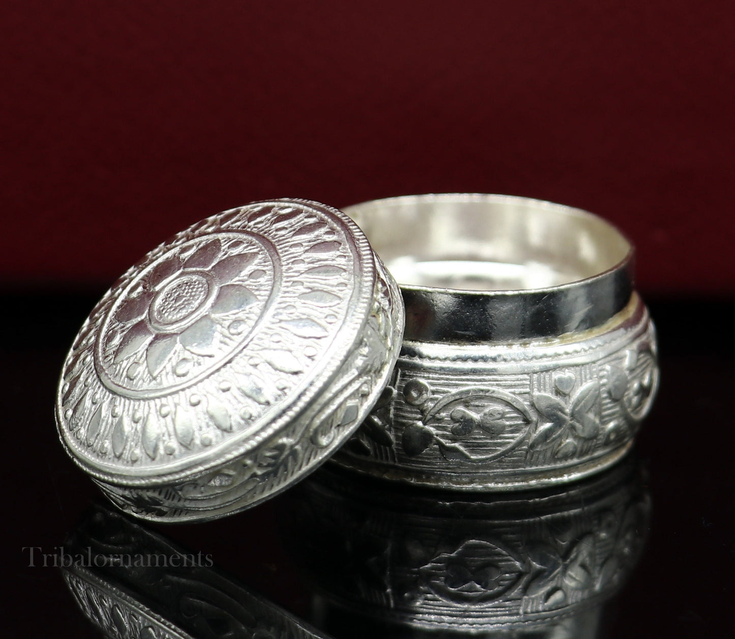 Vintage Style 925 sterling silver unique design handmade brides eyes kajal box, surma box, kumkum sindur box, small trinket box stb266 - TRIBAL ORNAMENTS