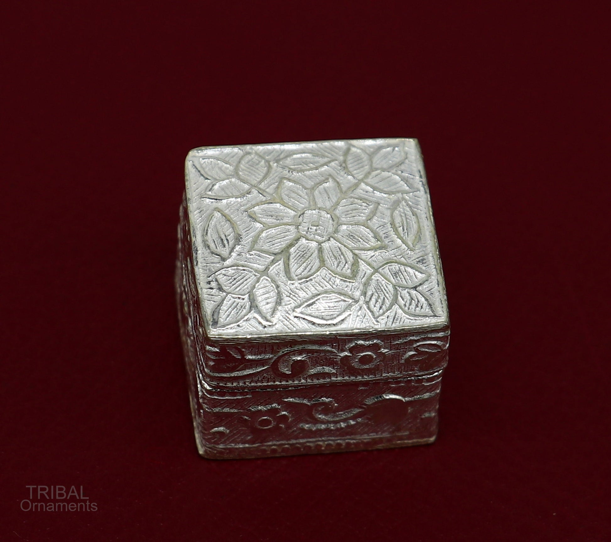 vintage style small bridal queen sterling silver trinket box or eyes kajal box, container box, small jewelry box, bridal art gifting  stb129 - TRIBAL ORNAMENTS