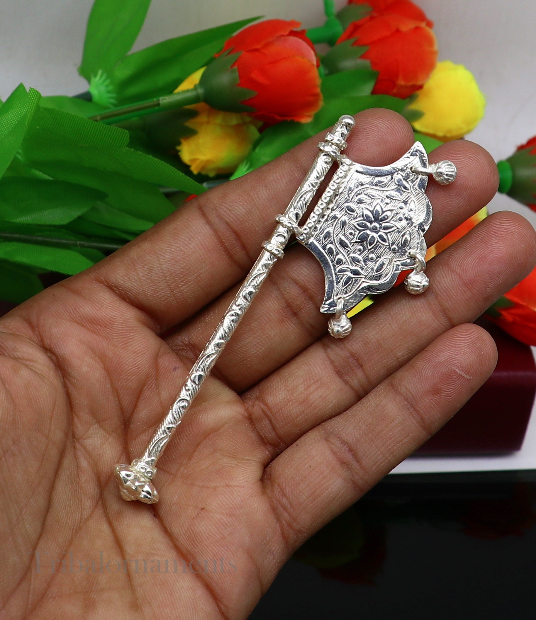 Solid silver pankhi, floral design small fan or pankhi for god puja, best gifting to laddu gopala krishna, silver hand driven fan su590 - TRIBAL ORNAMENTS