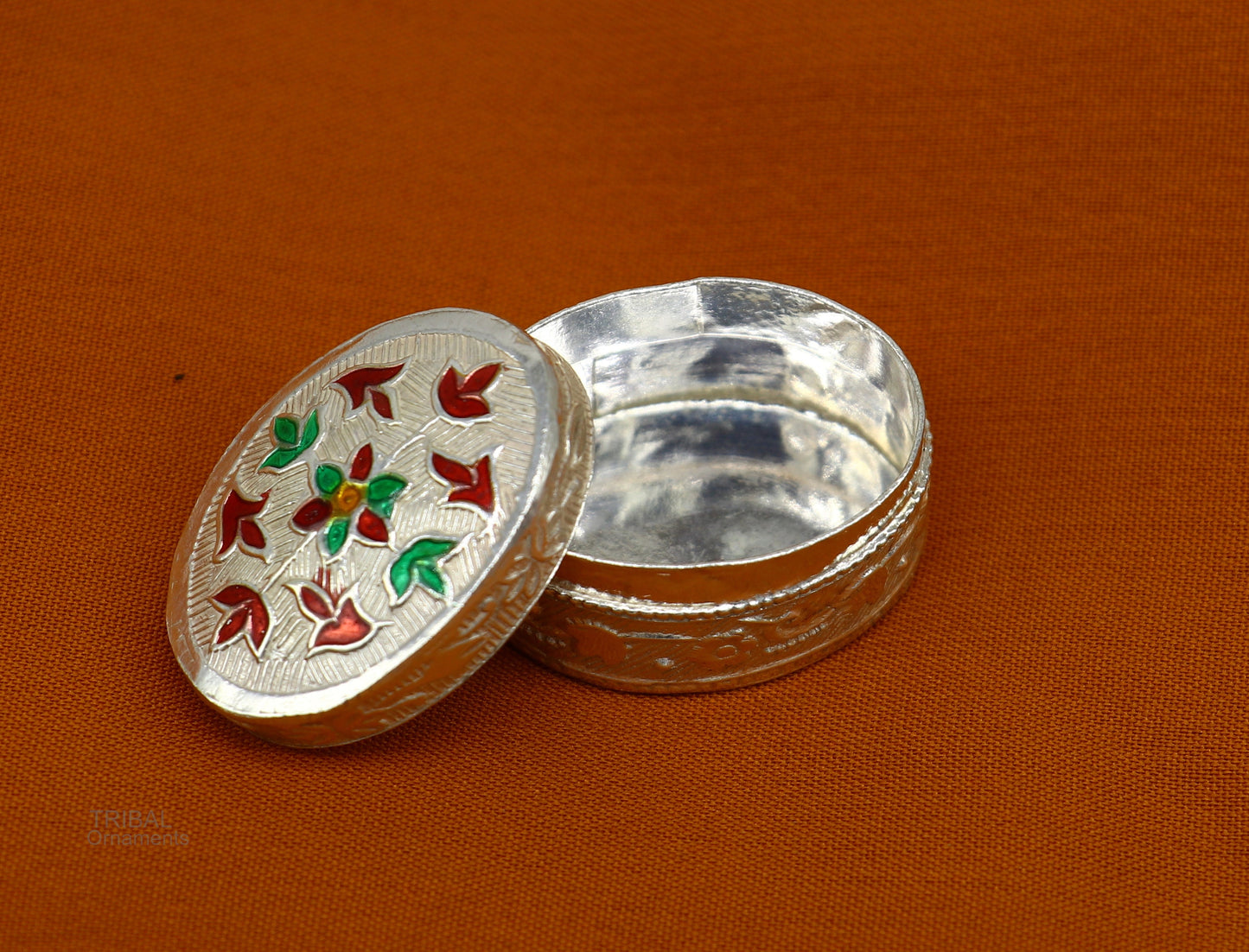 Exclusive oval shape trinket box, sindur kumkum box, brides eye kajal box, 925 sterling silver handmade girls article silver jewelry stb330 - TRIBAL ORNAMENTS