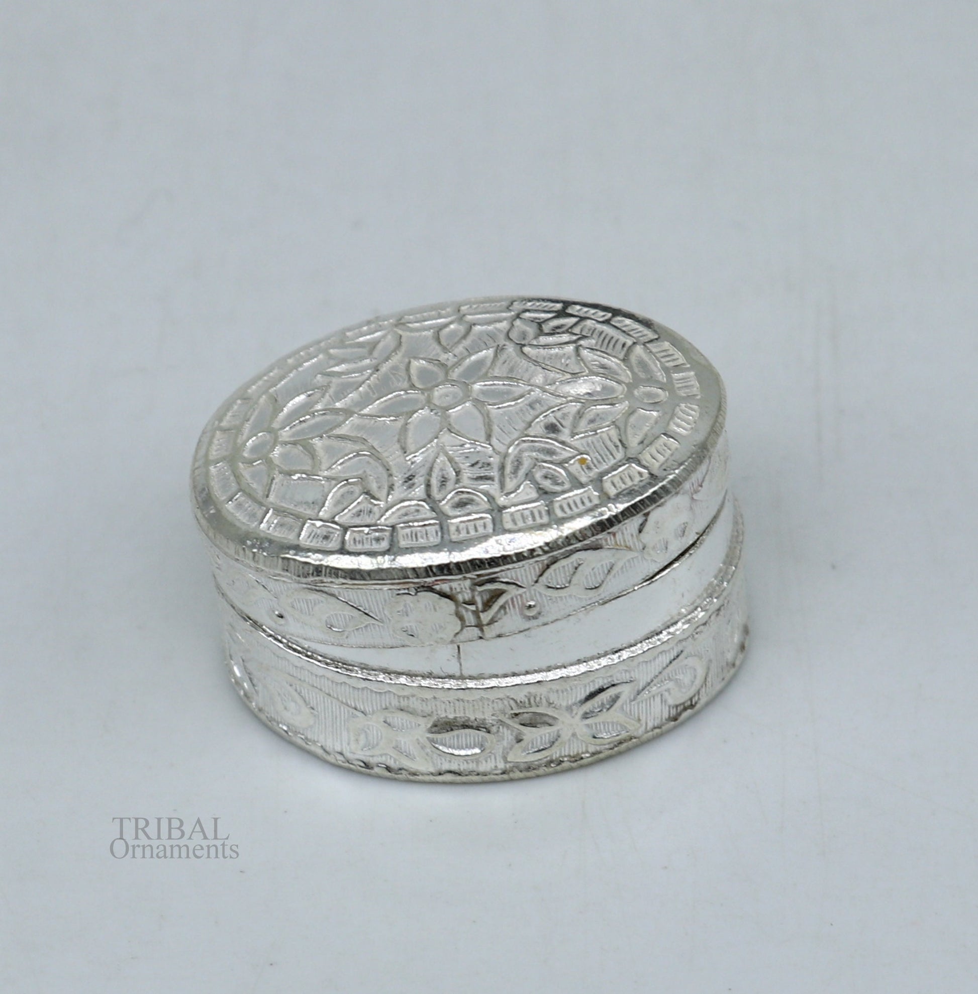 925 solid silver vintage oval shape brides gift kajal box, trinket box, sindur box, eyeliner box, silver utensils, best bridal gift stb341 - TRIBAL ORNAMENTS