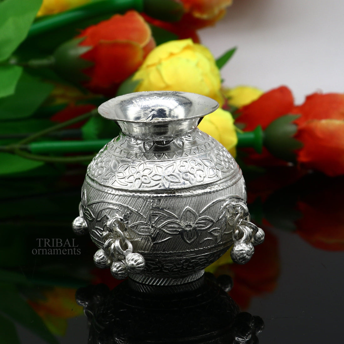 925 sterling silver handmade plain small Kalash or pot, unique special silver puja article, water or milk kalash pot india su703 - TRIBAL ORNAMENTS