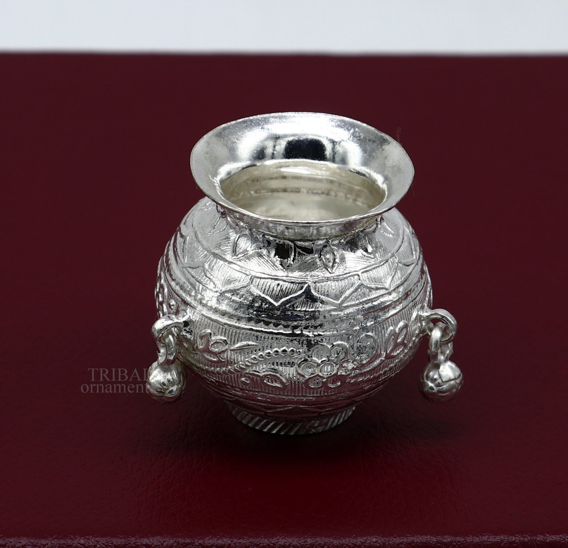 Exclusive 925 sterling silver handmade plain small Kalash or pot, unique special silver puja article, water or milk kalash pot india su705 - TRIBAL ORNAMENTS