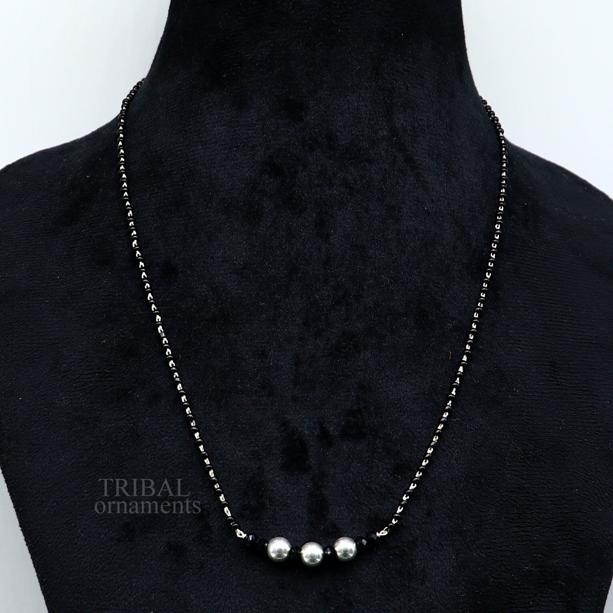 Light Grey Small Beads With Gold Stone Jewellery Set – Maharani
