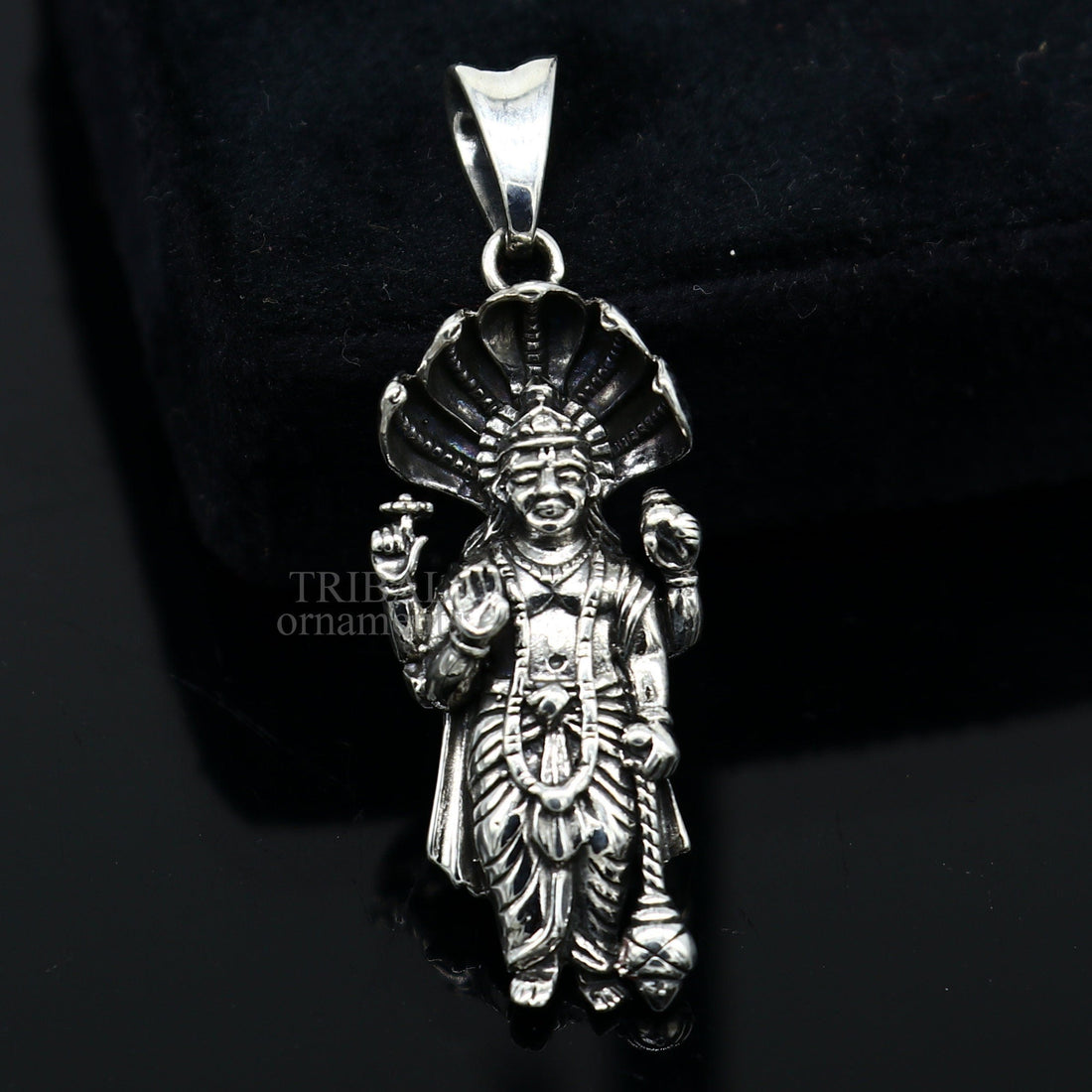 925 sterling silver handmade Hindu idol God Vishnu pendant, amazing divine lord Narayanan pendant unisex gifting jewelry ssp1462 - TRIBAL ORNAMENTS