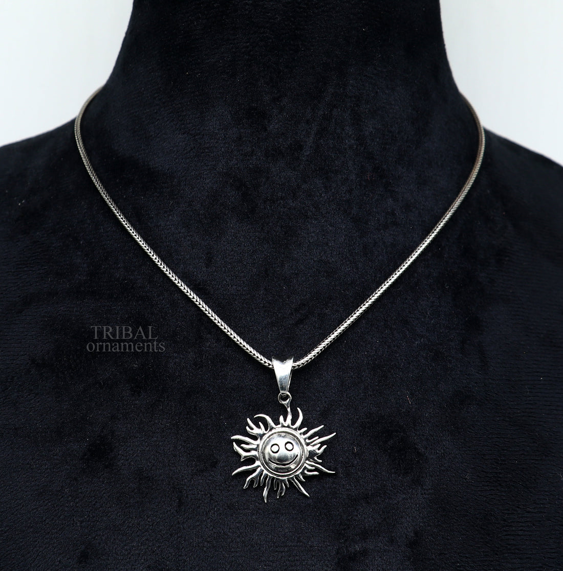 Handmade Sun pendant 925 sterling silver vintage design amazing sun face pendant, excellent ethnic divine jewelry ssp1623 - TRIBAL ORNAMENTS