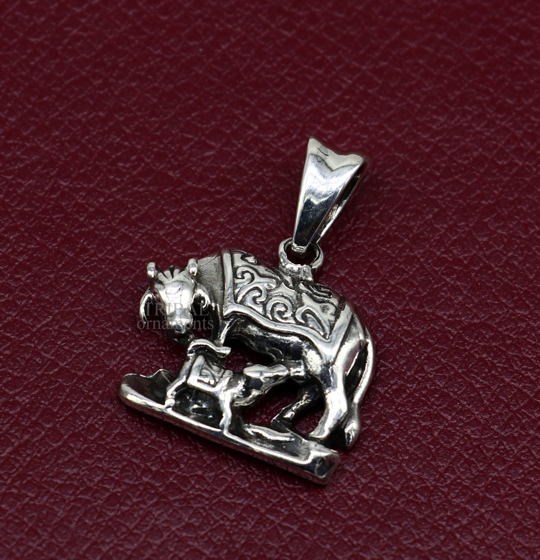 925 sterling silver handmade elegant divine kamdhenu cow with calf pendant, amazing cow and calf pendant attractive pendant ssp1568 - TRIBAL ORNAMENTS