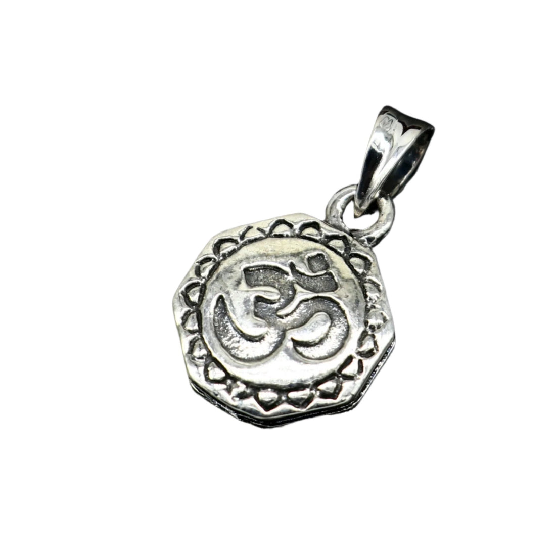 925 sterling silver handmade Hindu mantra 'Aum' OM pendant, amazing stylish good luck pendant personalized jewelry tribal jewelry ssp1652 - TRIBAL ORNAMENTS