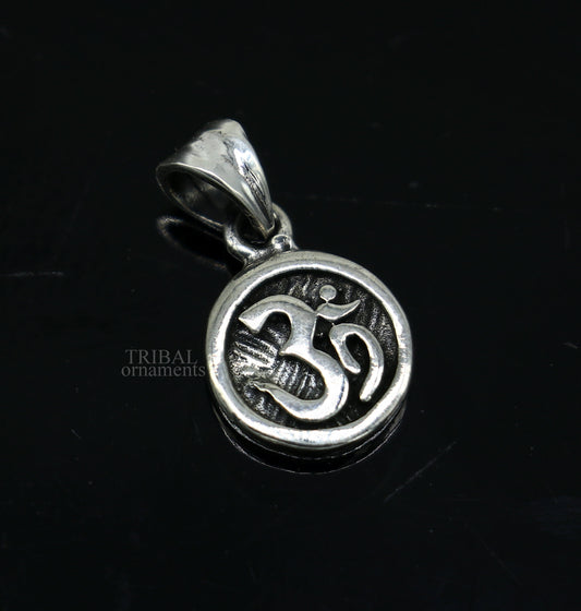 925 sterling silver handmade Divine  'Aum' OM pendant, amazing stylish good luck pendant exclusive jewelry tribal jewelry ssp1694 - TRIBAL ORNAMENTS